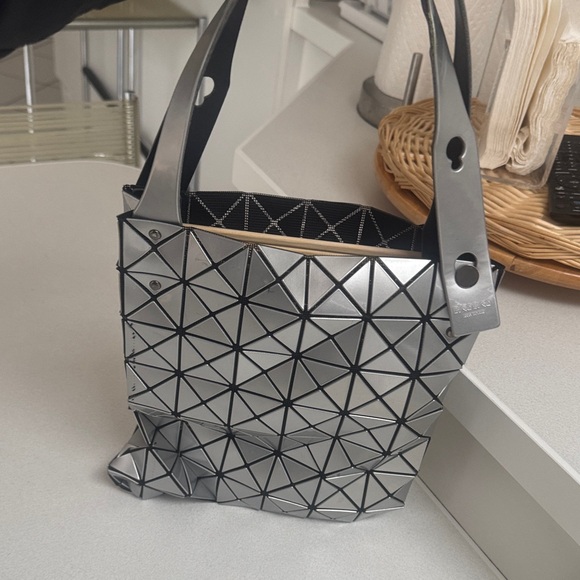 Like new Issey Miyake Silver Geometric Shoulder Bag..”Hot” - Picture 3 of 8